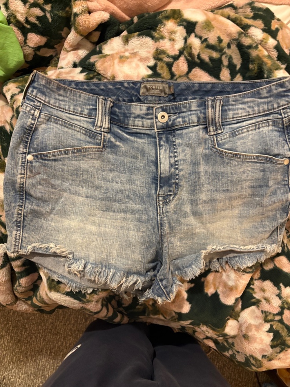 torrid Light Blue Washed Denim Frayed-Hem Jean Shorts